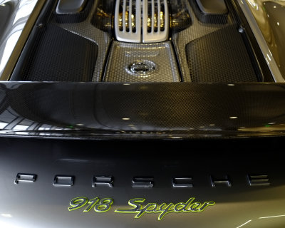 918