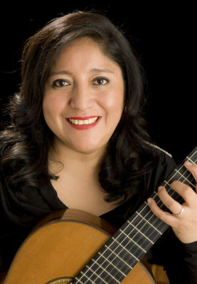 Sonia Hernandez, guitarrista