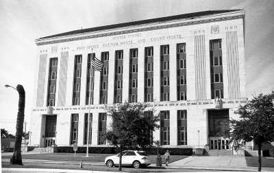 US_federal_Building_X700001.jpg