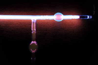 Tube when powered on 20ma transformer. Also note faint green glow in side arm. 