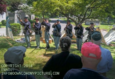 THE CIVIL WAR LIVING HISTORIANS PRESNTATION AT MAPLE GROVE CEMETERY