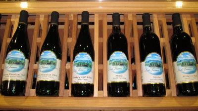 Lake James Cellars 016.JPG