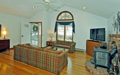 living room 980.jpg