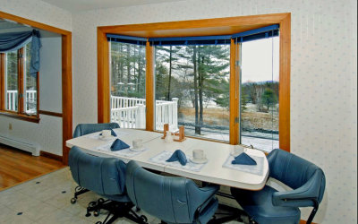 breakfast area 980.jpg