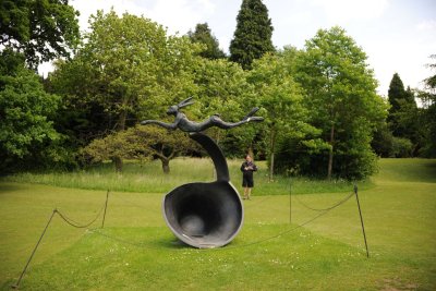 Leaping Hare on Curly Bell by Barry Flanagan.jpg