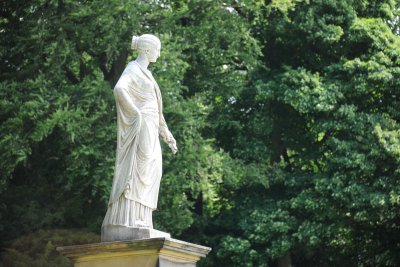 Chatsworth House sculpture.jpg