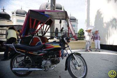Motorised rickshaw Sat 11