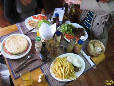 Lunch in Cerro Castillo Thu 13