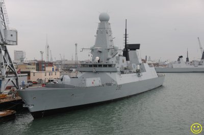 HMS Daring Tue 8