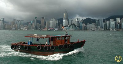 Hong Kong boat Thu 2