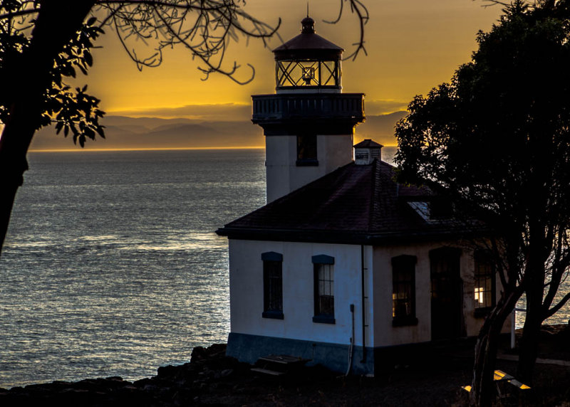 Lime Kiln Lighthouse near sundown3 (1 of 1).jpg