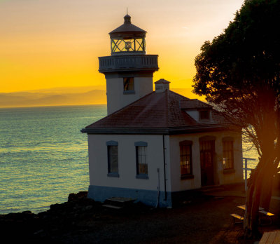 Lime Kiln Lighthouse near sundown4 (1 of 1).jpg