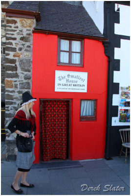 Smallest House  Conwy-5214.jpg