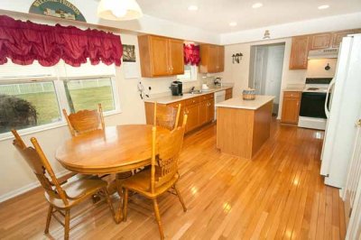 kitchen 6334.jpg