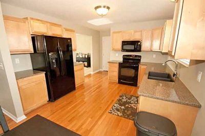 kitchen 6488.jpg