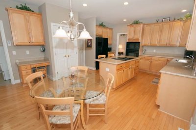 kitchen 977.jpg
