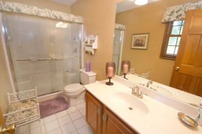 master bath 497.jpg