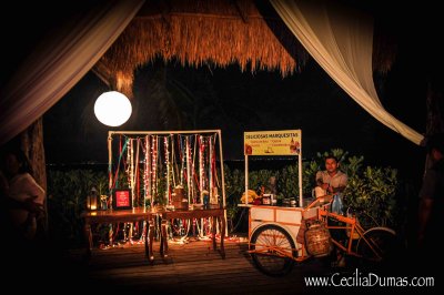 Dessert table and marquesita cart. Photo by Cecilia Dumas