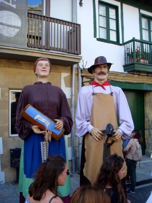 Basque Figures - Part of the Fair