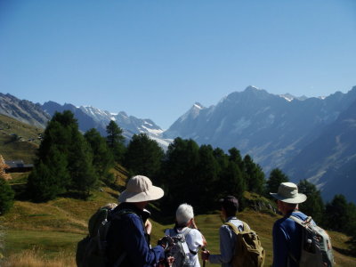 Looking up towards the Jungfrau and Breithorn