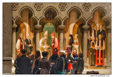 Grace Cathedral murals and visitors_.jpg