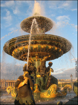 Place de la Concorde fountain