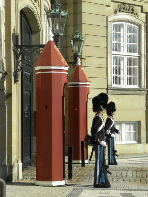 Guards at Amalienborg