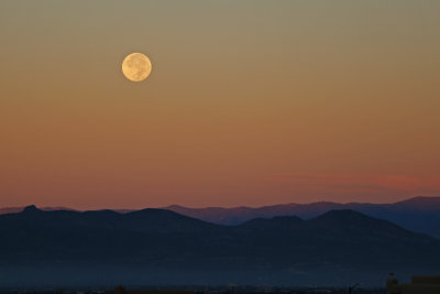 Moonset over Santa Fe