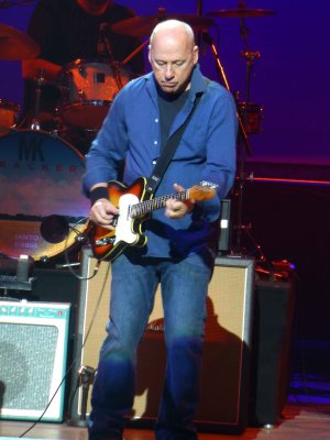 Mark Knopfler 2 09-29-15.jpg