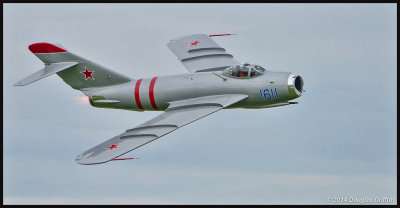 MiG 17: SERIES