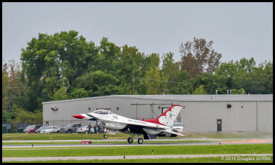 U.S. Air Force Thunderbird F-16: Thunderbird 6 Take Off Roll