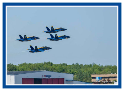 Blue Angels: Take Off - Diamond Formation - The Show begins