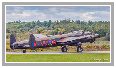 Avro Lancaster: SERIES of Two Images