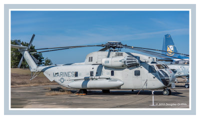 CH-53 Sea Stallion: SERIES of Two Images