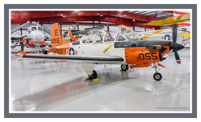 Beechcraft T-34C Turbo-Mentor: SERIES of Two Images