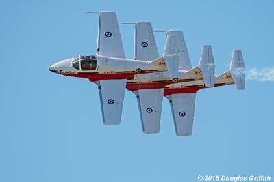 In Tight; Doing it Right: Canadair CT-114 Tutors of 431 Air Demonstration Sqdrn: The Snowbirds