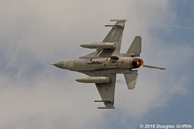 General Dynamics F-16 Viper in a Maximum Rate Turn in Full Afterburner