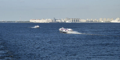 Dpart de Saint-Petersbourg / Leaving St. Petersburg