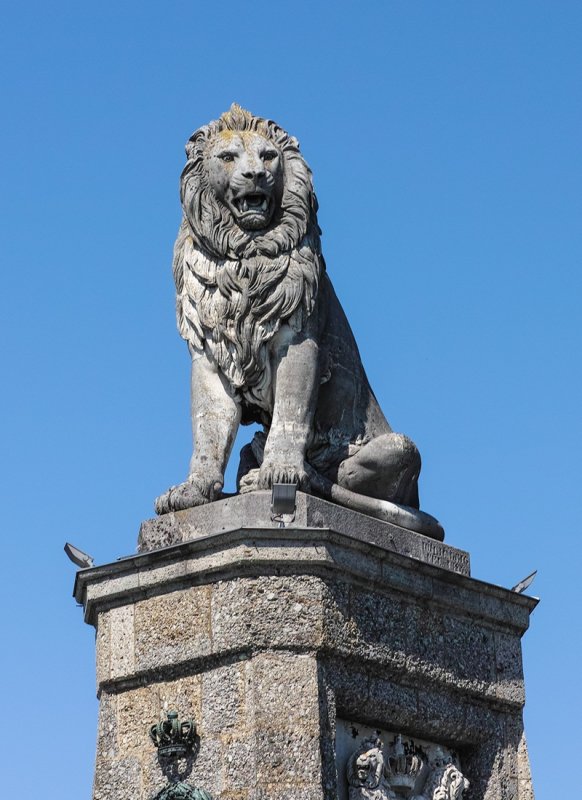 Lion Sculpture