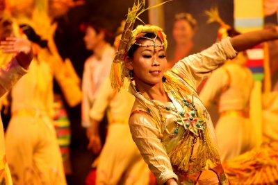 A Tibetan Opera - Happiness is on the Way (Gallery)