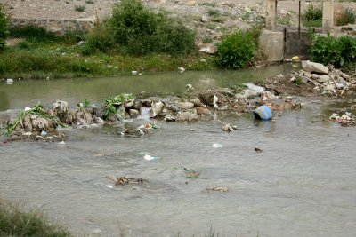 All waterways I saw in Chinese territory looked like this
