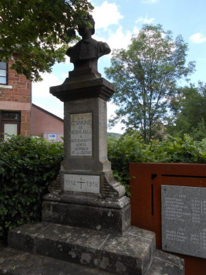 WWI memorial in Bessujouls