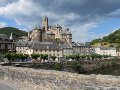 Last glimpse of Estaing (yes, that is the castle belonging to former president Valry Giscard d'Estaing)