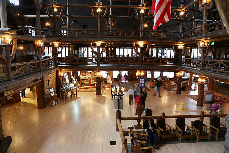 132_Q20C1056.JPG
