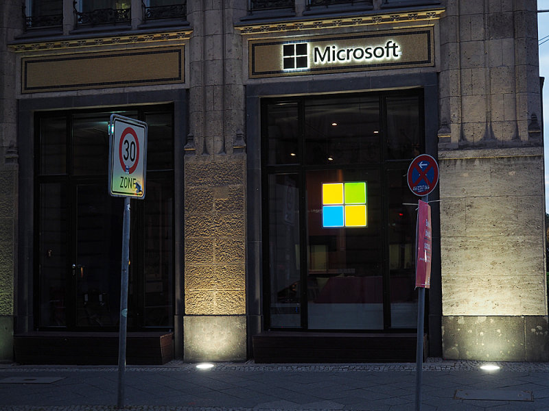015_OM520216.JPG