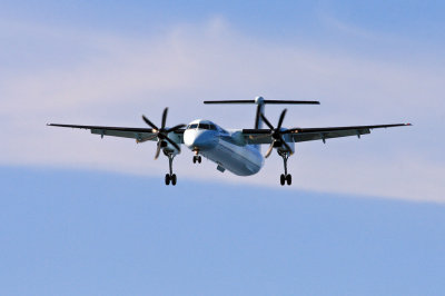 Bombardier Dash 8 