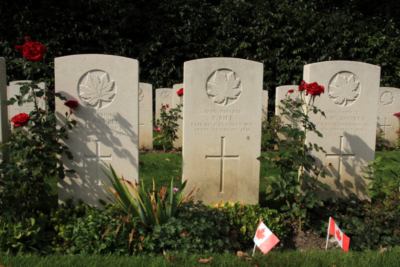 Ploegsteert - Royal Berks Cemetry