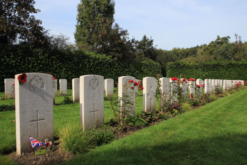 Ploegsteert - Royal Berks Cemetry