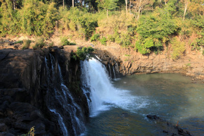 Tad Lo Waterfalls
