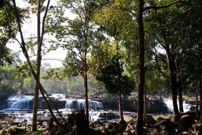 Tad Lo Waterfalls